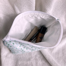 Load image into Gallery viewer, Soft Petal Pouch