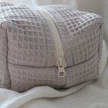 Load image into Gallery viewer, Oat Linen Vanity Bag