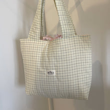 Load image into Gallery viewer, Pastel Meadow Bag
