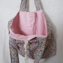 Load image into Gallery viewer, Wildflower Bag
