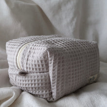 Load image into Gallery viewer, Oat Linen Vanity Bag
