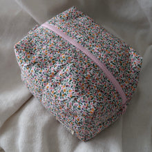 Load image into Gallery viewer, Wildflower Vanity Bag
